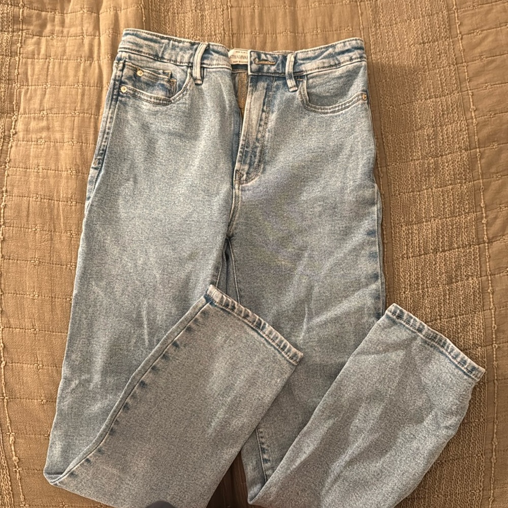 Stradivarius blue jeans